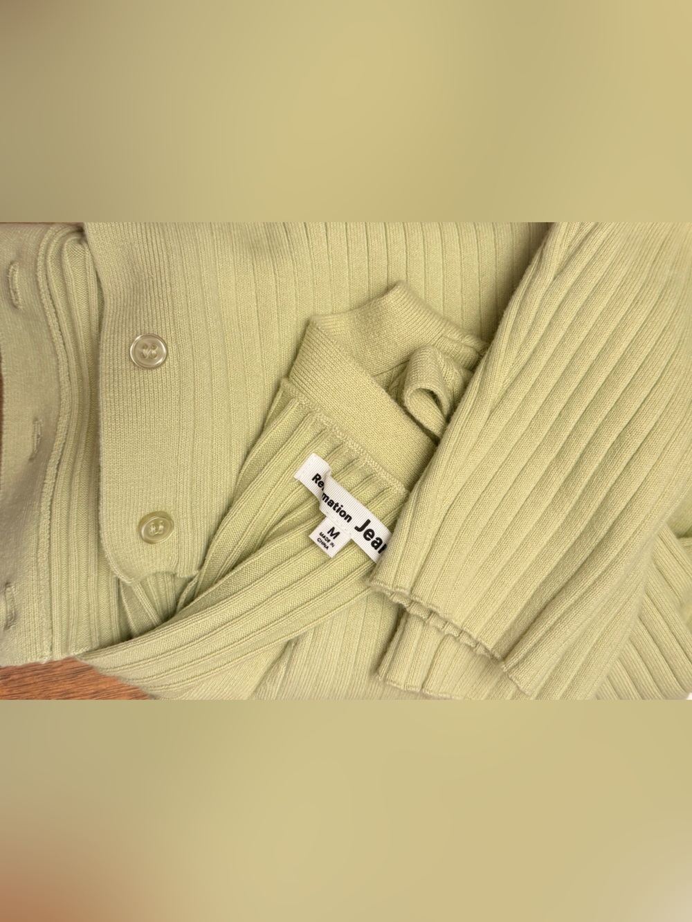 Reformation Gilda Ribbed V-Neck Cardigan – Eucalyptus Green – Size Medium - Picture 8 of 8